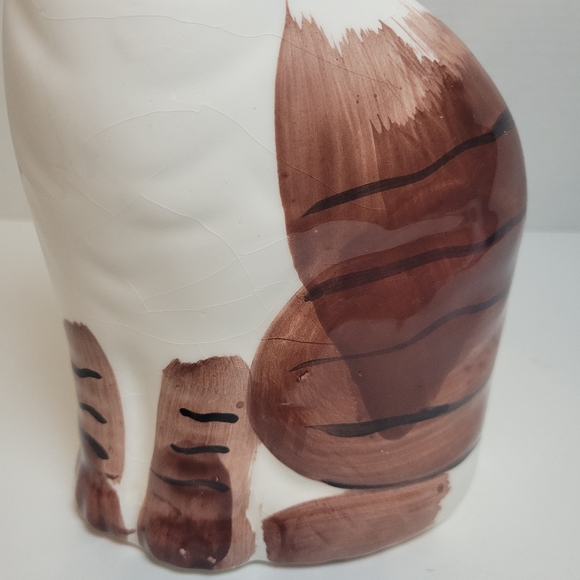 Vintage Hand Painted Ceramic Tabby Cat Bank - Picture 10 of 14